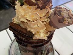 爆炸冰激淋巧克力-MIKAKU(万达广场上海宝山店)