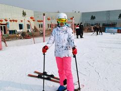 -华彬猛犸滑雪场