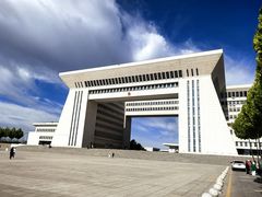 -霍尔果斯国门景区