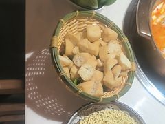 -喃喃椰·糟粕醋·椰子鸡火锅(七堡花园店)