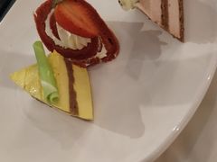 -梅园国际大酒店·自助餐厅(光明港店)