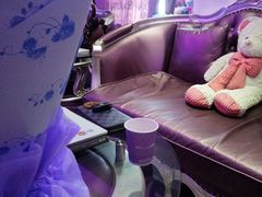 -天鹅恋主题酒店(积玉桥地铁站店)