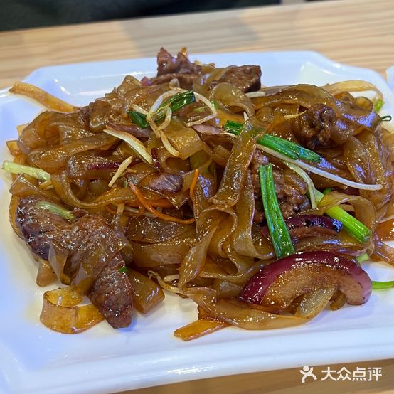 粤韵广东烧鹅饭(万裕国际城店)