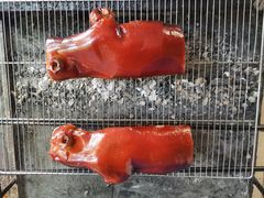 -黄记四更烤乳猪店