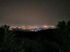 -鬼笑石后山停车场