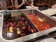 -百年川椒重庆老火锅(光谷店)