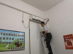 -香猪美食(中心店)