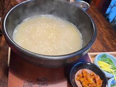 -银米·云南传统过桥米线(双廊黑金冠店)