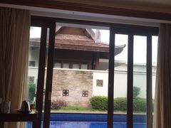 -三亚湾海居铂尔曼度假酒店