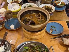 -吃饭皇帝大土家民族菜(正大广场店)