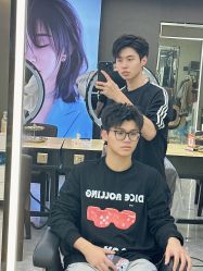 -藤野造型烫发染发