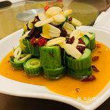 猪耳朵，牛头肉，凉粉，都不错，西湖牛肉羹，肚丝汤