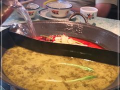 -鸿姐老火锅(疁城新天地店)