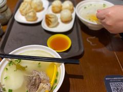 大骨头萝卜汤-大壶春生煎(四川中路店)