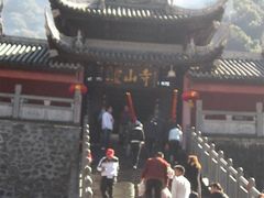 -冕宁灵山寺