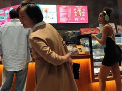 -星巴克(深圳龙华红山6979店)