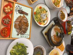 -有红鸡毛店·川菜(建设路店)