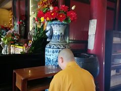 -峨眉山报国寺