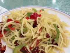 -鹤乡东北菜(崮山路店)