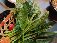 -湊湊火锅·茶憩(杭州湖滨银泰in77店)