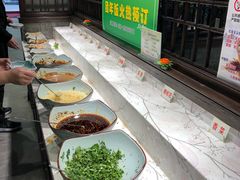 自助调料区-马一洒开锅羊肉清真餐厅(京汉店)