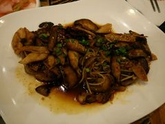 肉饼-本粥&拌饭cafe(欧亚新生活店)