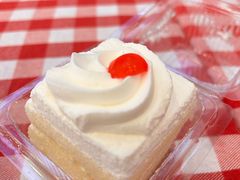 -红宝石·鲜奶小方·海派西点房(南丹店)