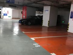 -苏宁电器广场·停车场