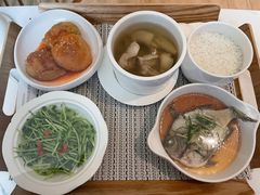 -臻儿屿月子会所(茶山店)