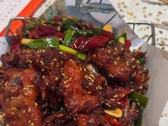 -小董哥烤串·爆汁大油边(故宫店)