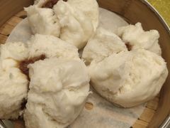蜜汁叉烧包-广东胜利宾馆西关粤中餐厅