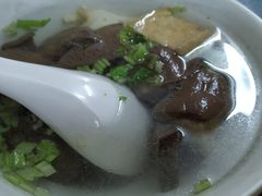 -松树干拌面店