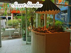 -春树下·树屋花房西餐厅(罍街AS1980店)