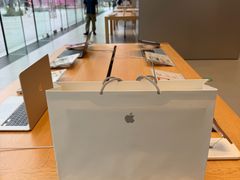 -Apple零售店(华贸购物中心店)