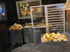 面包甜点陈列柜-Let's Taipei 非常烘焙(太古里店)