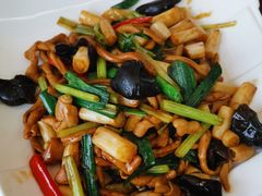 -东馆和天下特色餐饮(工农店)