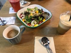 鲜柚芒果沙拉-HELLO 27 意面·沙拉·帕尼尼