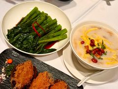 荔蓉蜂巢芋角-广州酒家(文昌总店)