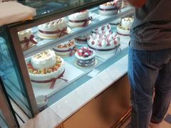 -花花卷卷·鲜食蛋糕(静安久光百货店)