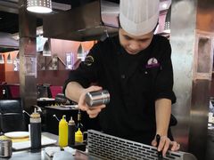 -利昂法式铁板主题餐厅(新奥购物中心店)