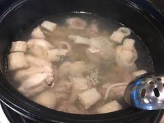 -东椰·海南椰子鸡火锅(朝阳门店)