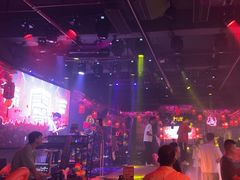 -喜鹊音乐酒馆(西街店)