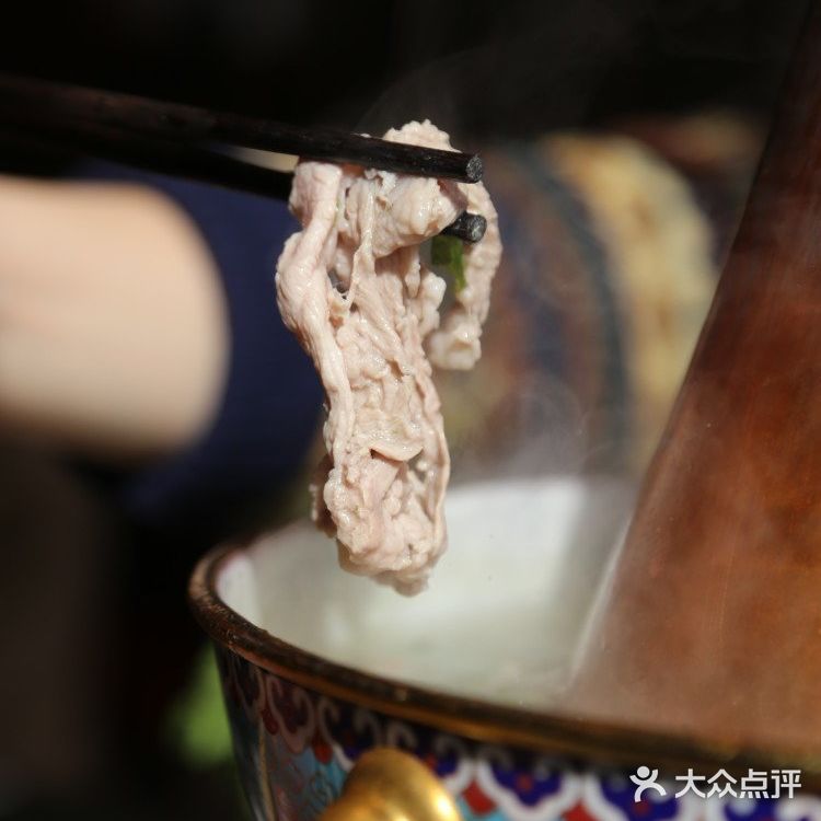 来自内蒙古大草原的美味，鲜嫩的羊肉久涮不老。