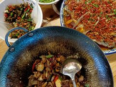 -富正毅三下锅·湘西韵味(天门山索道店)