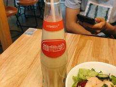 维维豆奶-红小满休闲餐厅(十全街店)