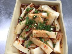 -汤锅大王(新平曹苏黄牛汤锅有限公司)