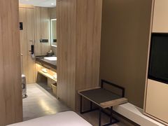 -杭州西湖湖滨银泰亚朵酒店