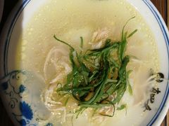 -肖四女乐山跷脚牛肉(世博源店)