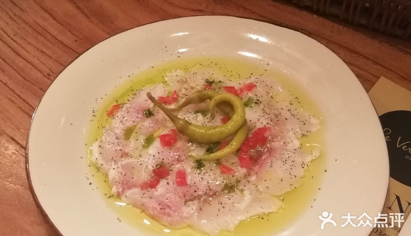 新菜鲈鱼ceviche和番茄罗勒小鱿鱼都还有改进的余地