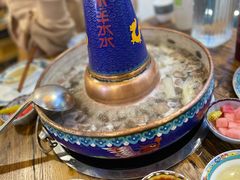 -毛辣果·贵州红酸汤牛肉火锅(西单店)